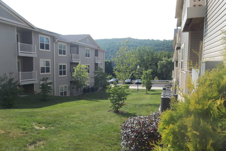 Summit Ridge Apartments